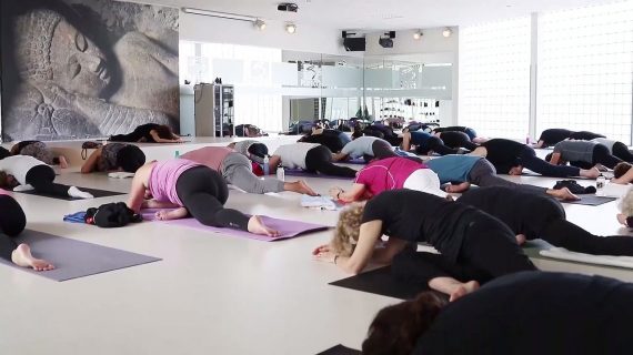 Yoga Deventer Met Een Groep